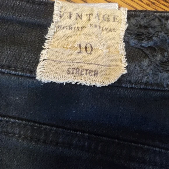 American Eagle Women's Vintage Distressed High Rise Shorts - Picture 5 of 10